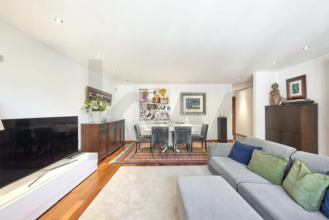 Apartamento T3 para Arrendamento em Carcavelos e Parede Foto 4