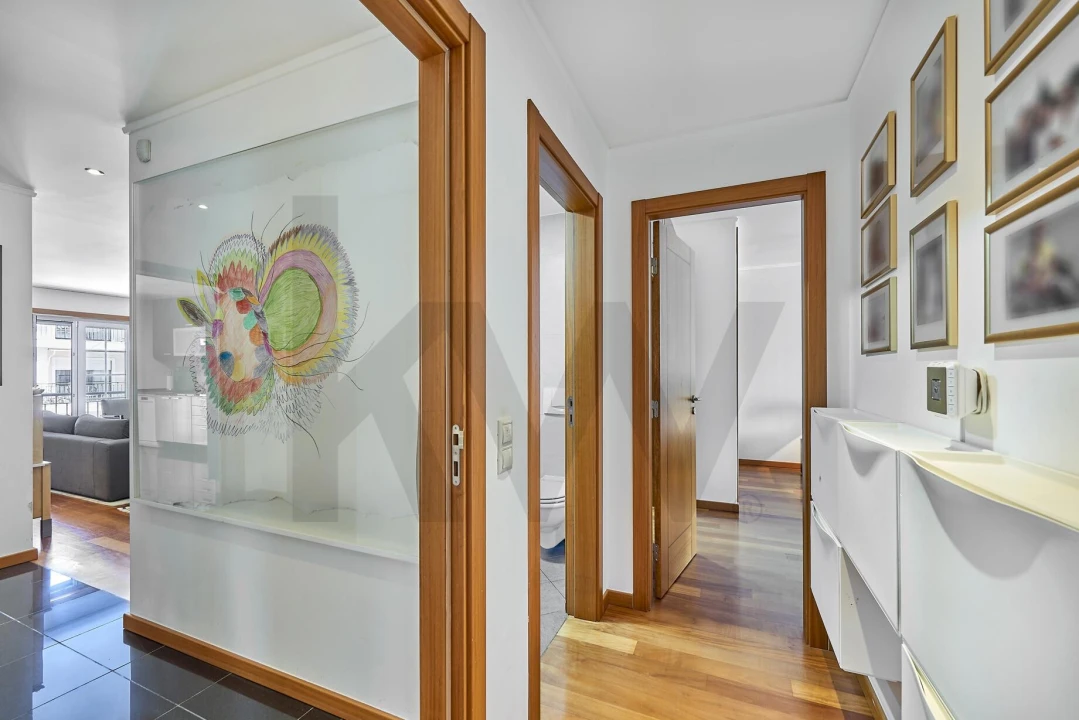 Apartamento T3 para Arrendamento em Carcavelos e Parede Foto 13