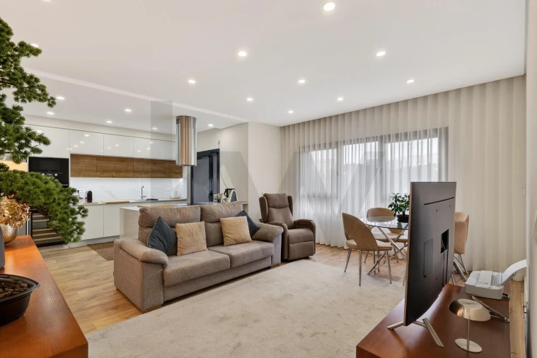 Apartamento T1 para Arrendamento em Póvoa de Santa Iria e Forte da Casa Foto 1