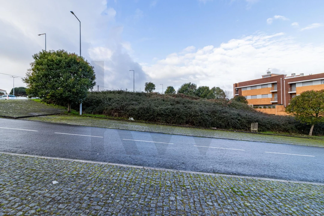 Terreno para Venda em Argoncilhe Foto 8