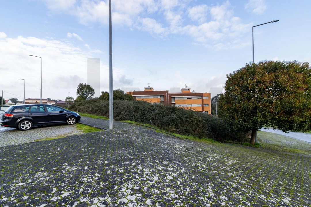 Terreno para Venda em Argoncilhe Foto 7
