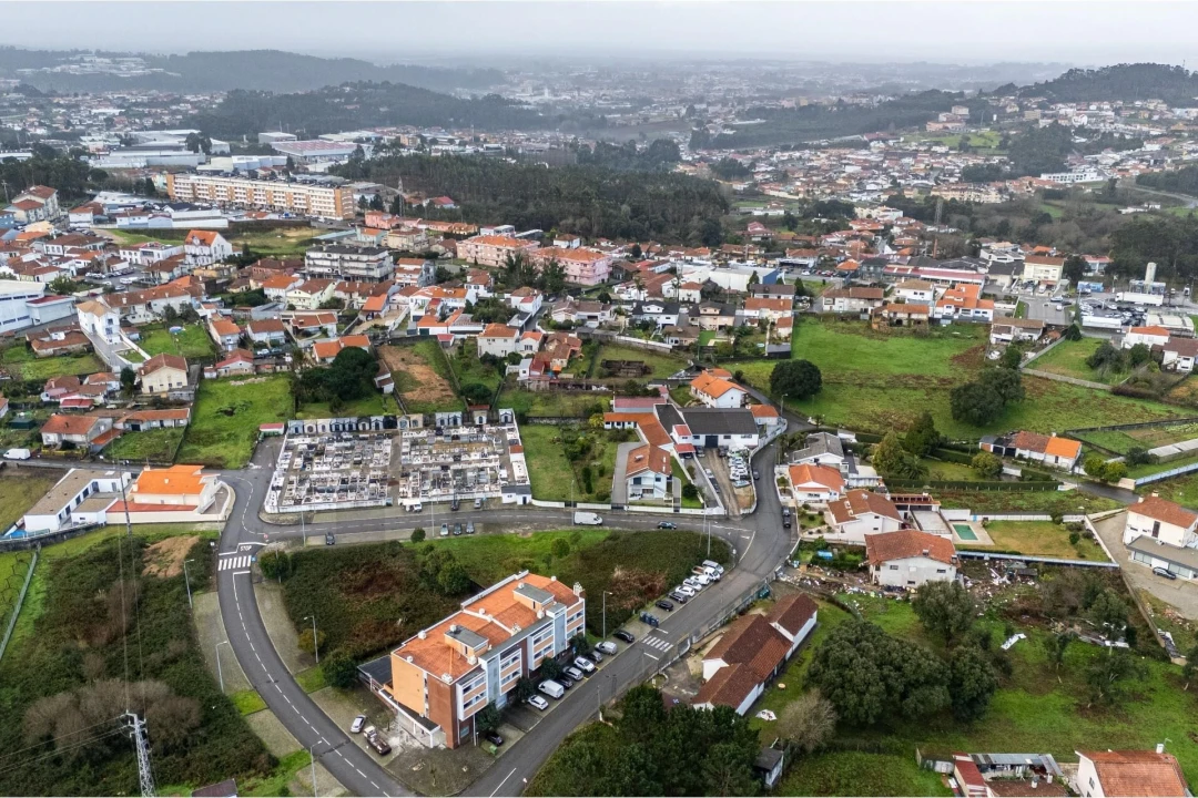 Terreno para Venda em Argoncilhe Foto 1