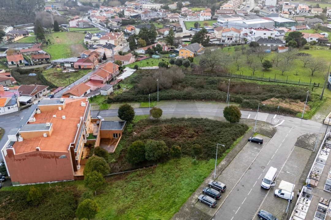 Terreno para Venda em Argoncilhe Foto 3