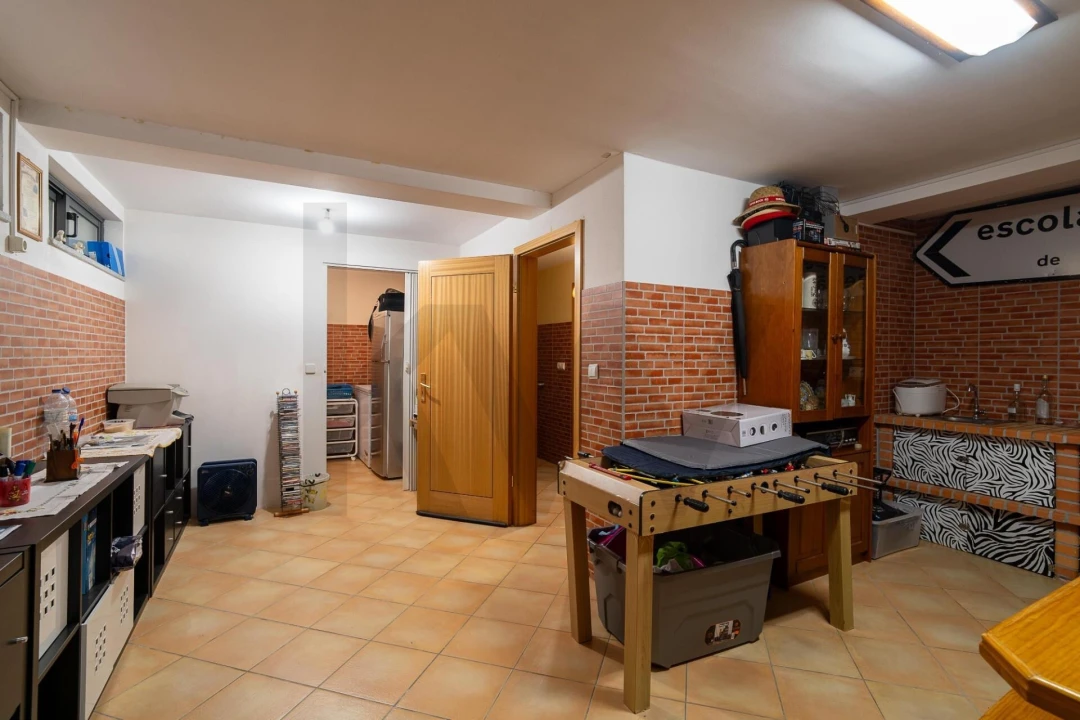 Moradia T4 para Venda em Mundão Foto 30