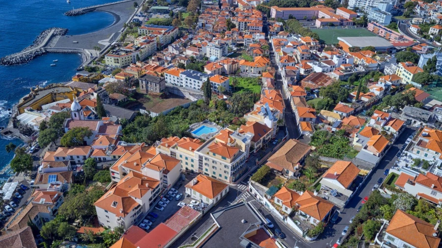 Moradia T4 para Venda em Funchal (Santa Maria Maior) Foto 50