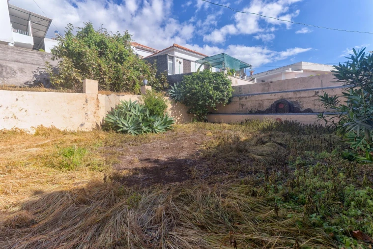 Moradia T4 para Venda em Funchal (Santa Maria Maior) Foto 12