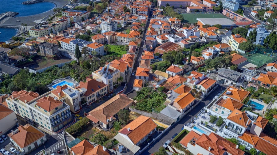 Moradia T4 para Venda em Funchal (Santa Maria Maior) Foto 35