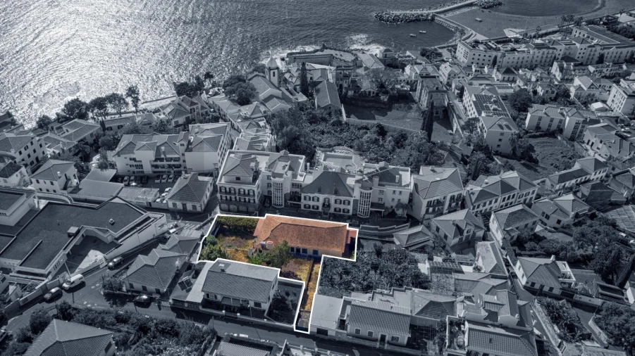 Moradia T4 para Venda em Funchal (Santa Maria Maior) Foto 28