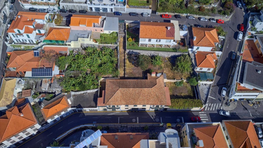 Moradia T4 para Venda em Funchal (Santa Maria Maior) Foto 37