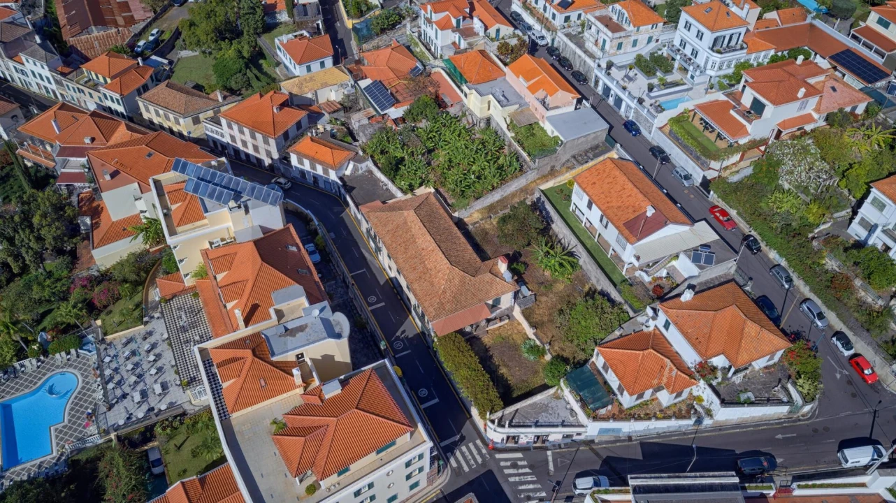 Moradia T4 para Venda em Funchal (Santa Maria Maior) Foto 39