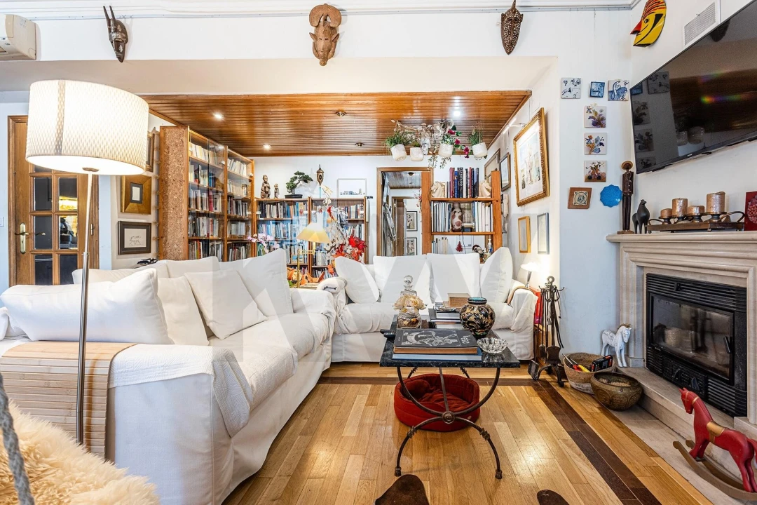 Apartamento T2 para Venda em Alvalade Foto 9