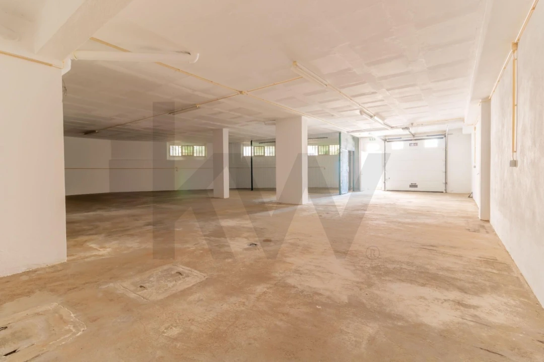 Garagem para Venda em Cascais e Estoril Foto 1