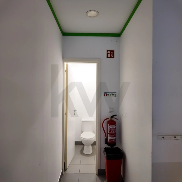 Loja para Venda em Algueirão-Mem Martins Foto 7