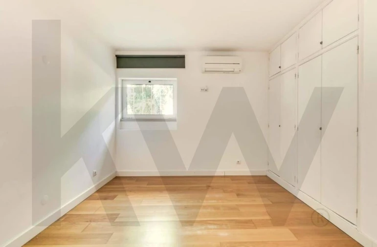 Moradia T4 para Arrendamento em Cascais e Estoril Foto 24