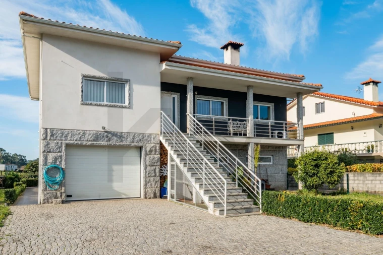 Moradia T4 para Venda em Pedralva Foto 29