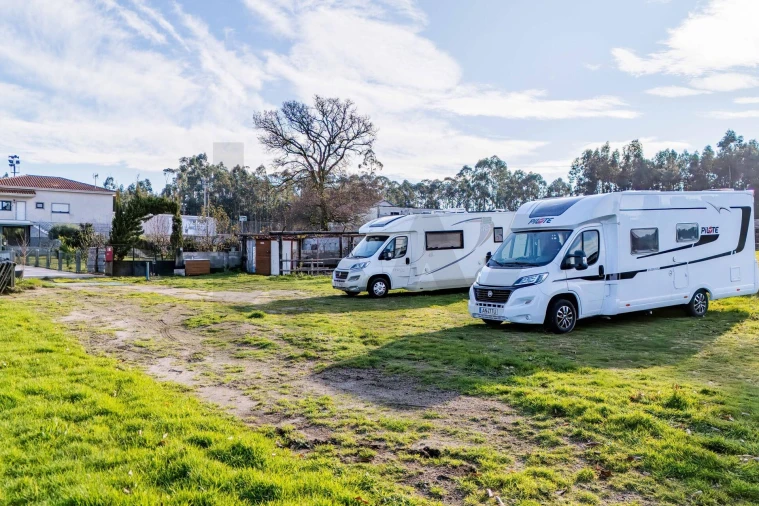 Moradia T4 para Venda em Pedralva Foto 28