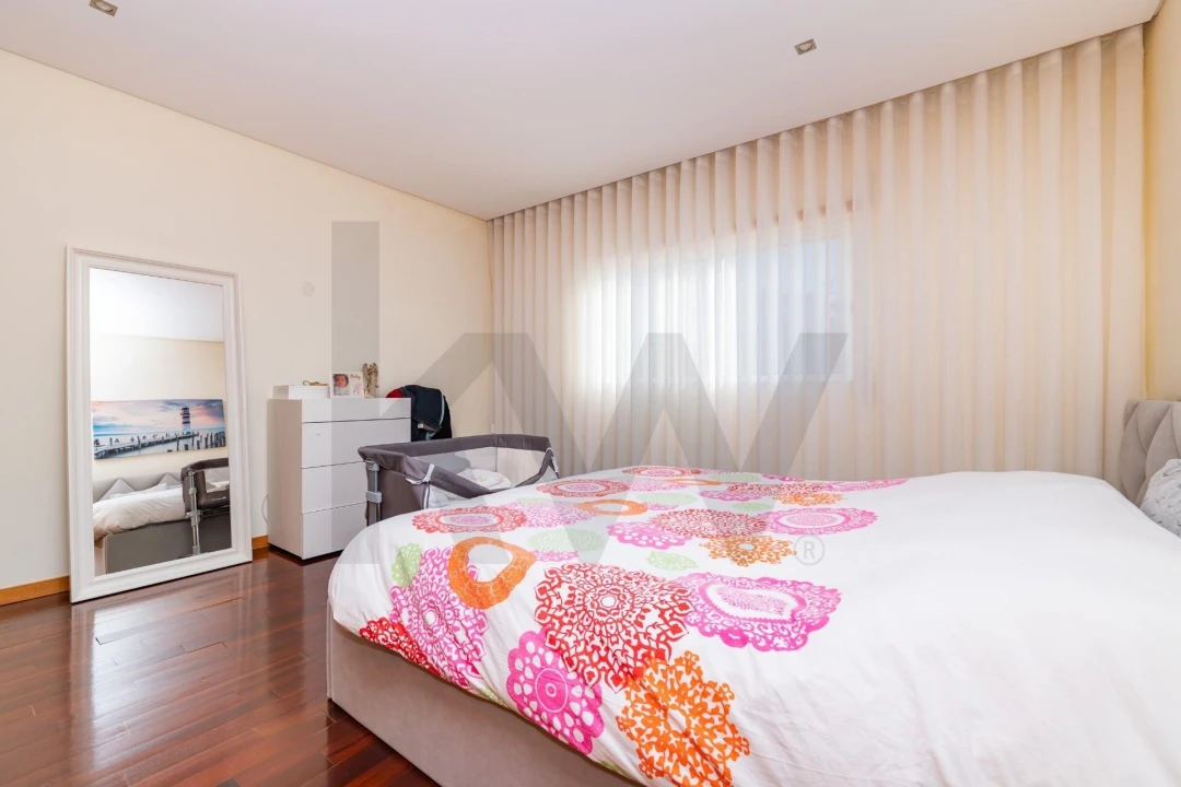 Moradia T4 para Venda em Pedralva Foto 16