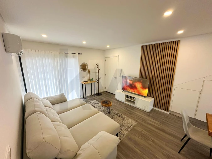 Apartamento T2 para Venda em Capelas Foto 8