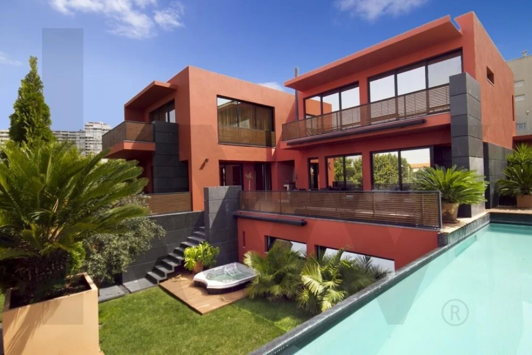 Moradia T5 para Venda em Belém Foto 1