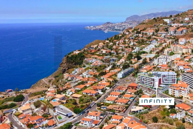 Apartamento T1 para Venda em Caniço Foto 4