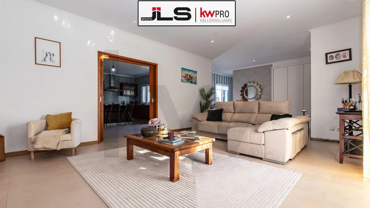 Moradia T4 para Venda em São Vicente Ferreira Foto 1