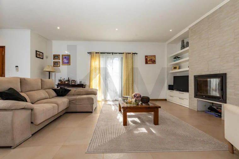 Moradia T4 para Venda em São Vicente Ferreira Foto 5