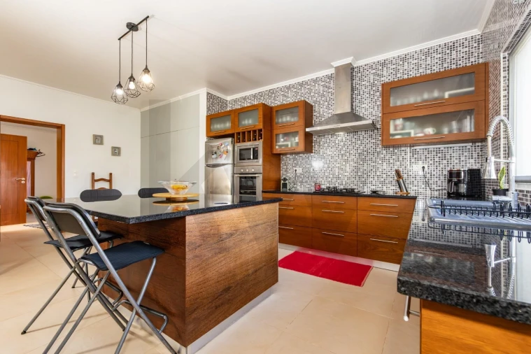 Moradia T4 para Venda em São Vicente Ferreira Foto 2