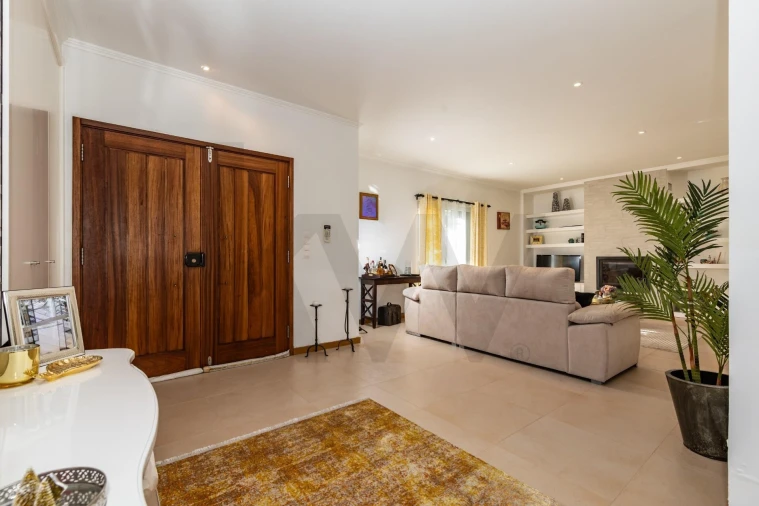 Moradia T4 para Venda em São Vicente Ferreira Foto 4