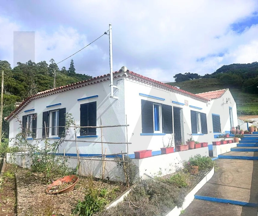 Moradia T3 para Venda em Santa Barbara Foto 1