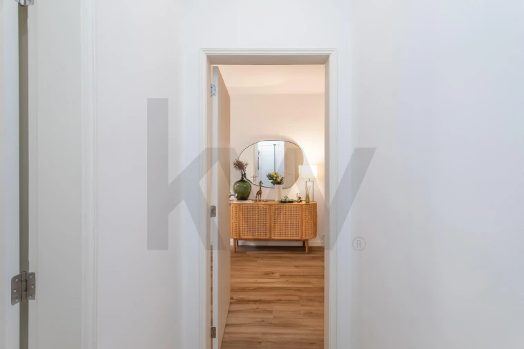 Apartamento T2 para Venda em Campo de Ourique Foto 2