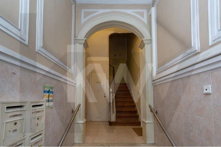 Apartamento T2 para Venda em Campo de Ourique Foto 28