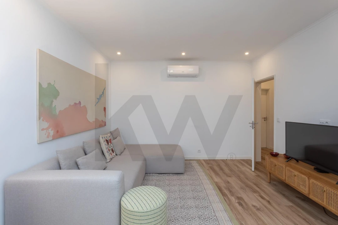 Apartamento T2 para Venda em Campo de Ourique Foto 3
