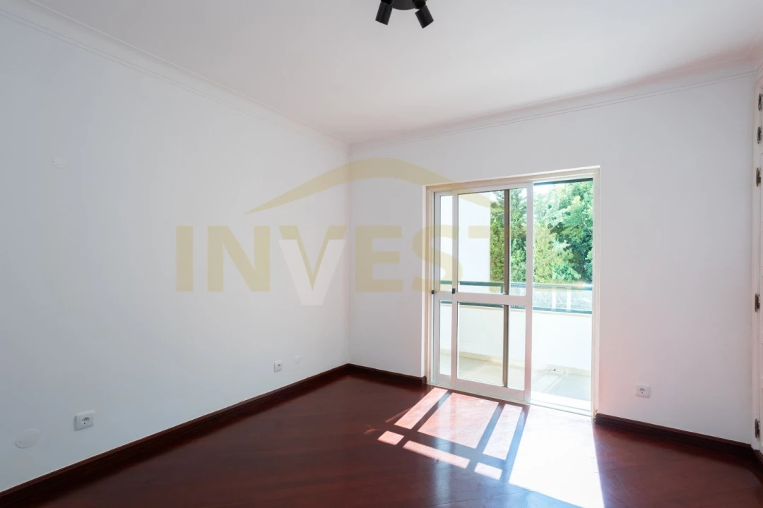 Apartamento T2 para Arrendamento em Cascais e Estoril Foto 10