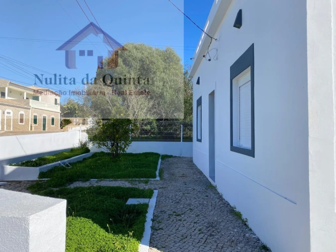 Moradia T2 para Venda em Loule (São Sebastião) Foto 25