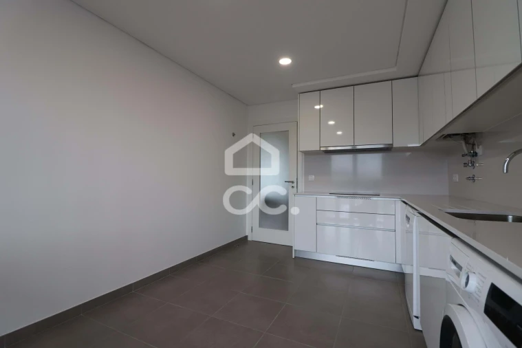 Apartamento T2 para Venda em São Martinho do Bispo e Ribeira de Frades Foto 2