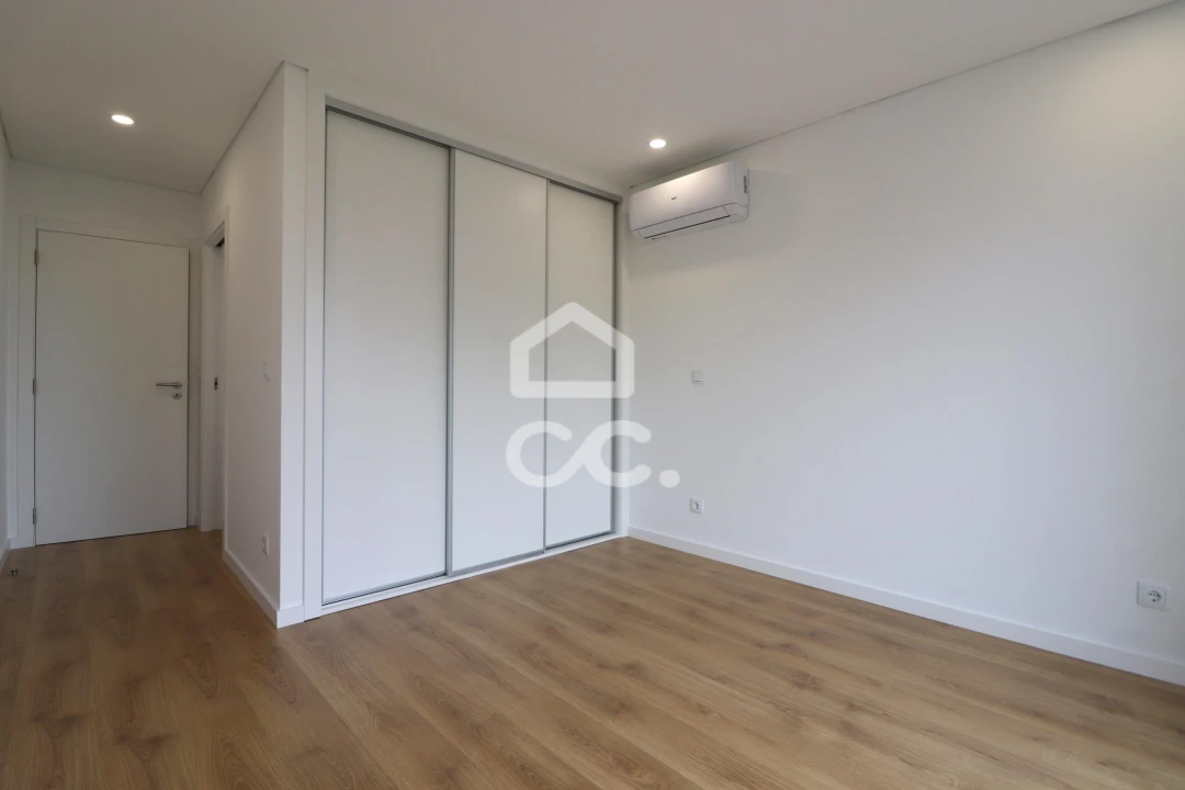 Apartamento T2 para Venda em São Martinho do Bispo e Ribeira de Frades Foto 4