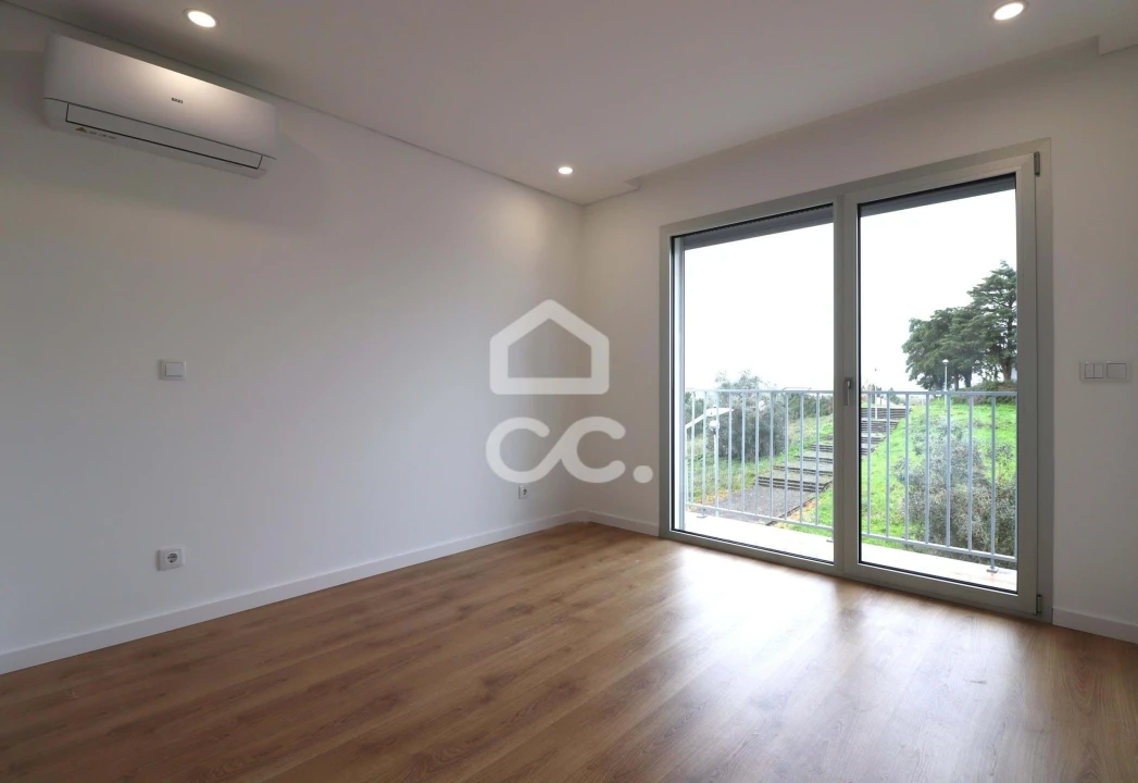 Apartamento T3 para Venda em São Martinho do Bispo e Ribeira de Frades Foto 5