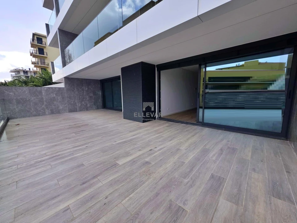 Apartamento T2 para Venda em São Martinho Foto 4
