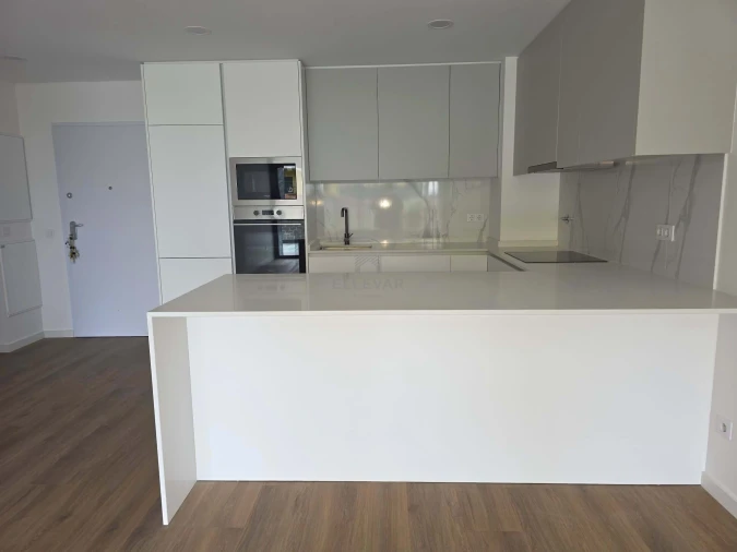 Apartamento T2 para Venda em São Martinho Foto 10