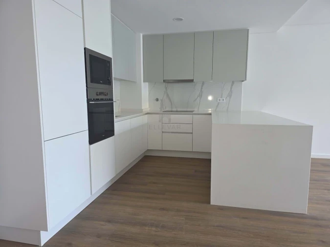 Apartamento T2 para Venda em São Martinho Foto 9