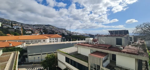 Apartamento T3 para Venda em Funchal (Santa Luzia)