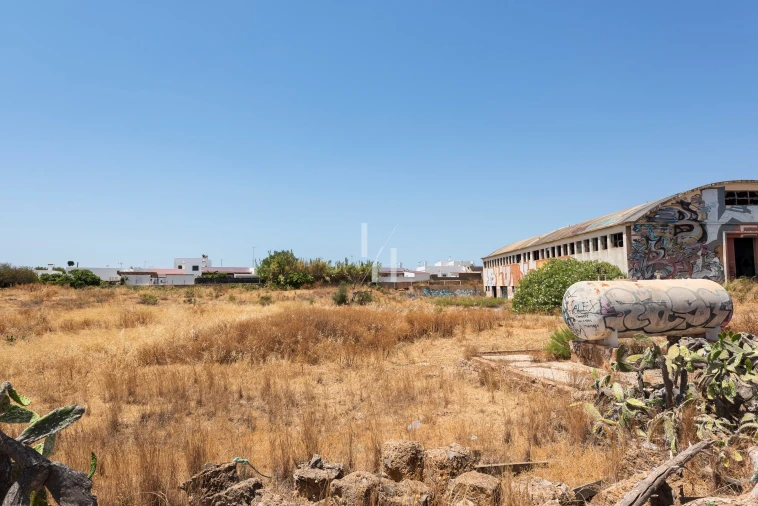 Terreno para Venda em Quelfes Foto 7