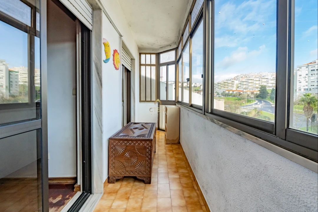 Apartamento T2 para Venda em Odivelas Foto 12
