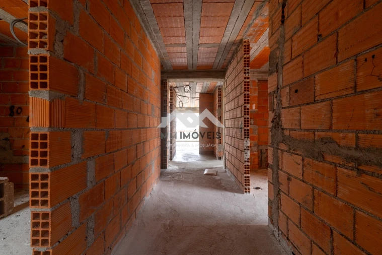 Moradia T4 para Venda em Fânzeres e São Pedro da Cova Foto 27