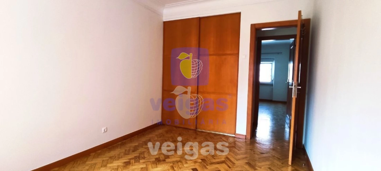 Apartamento T2 para Arrendamento em São Domingos de Benfica Foto 10
