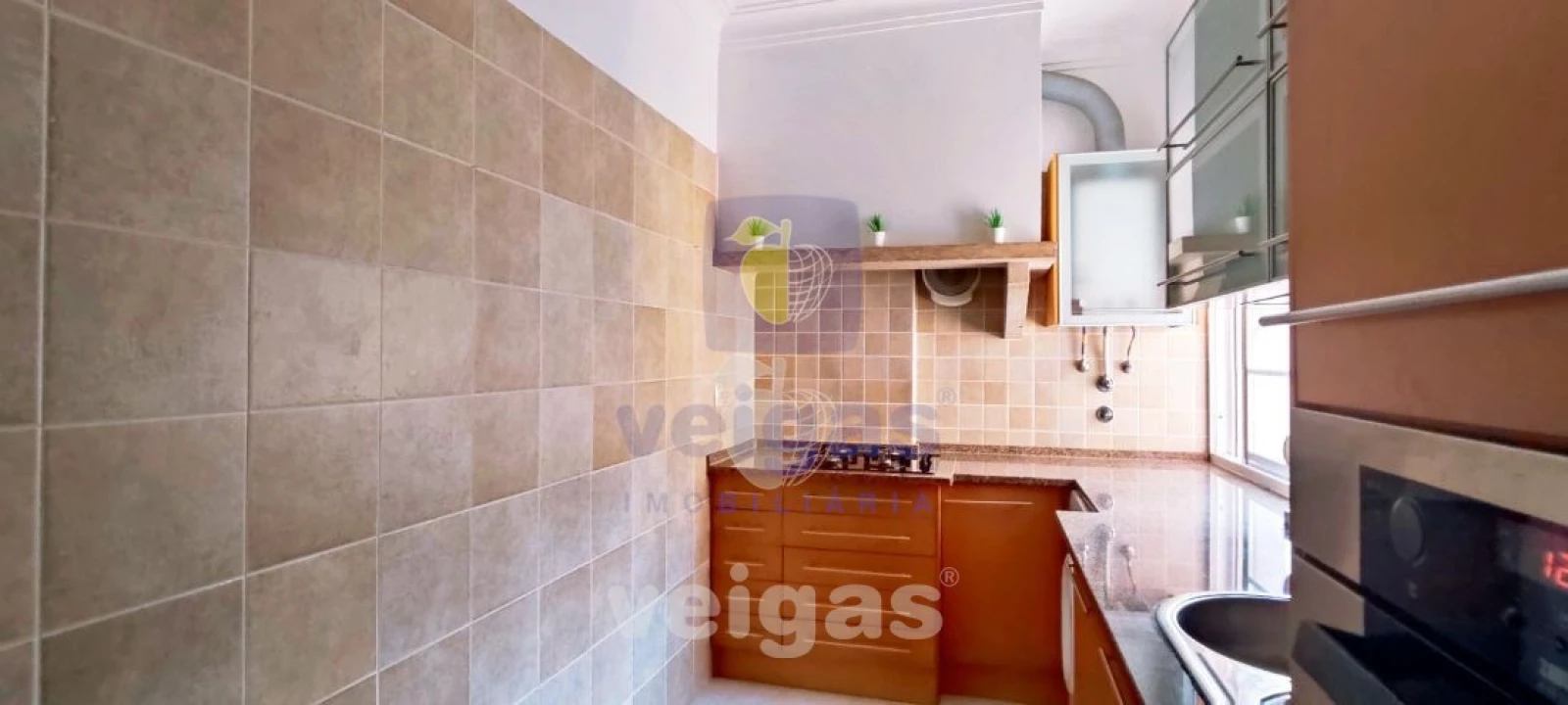 Apartamento T2 para Arrendamento em São Domingos de Benfica Foto 1