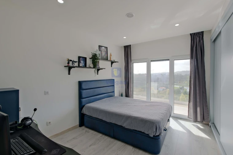 Moradia T4 para Venda em Lousa Foto 25