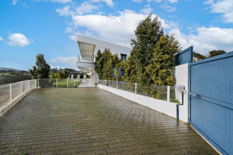 Moradia T4 para Venda em Lousa Foto 18