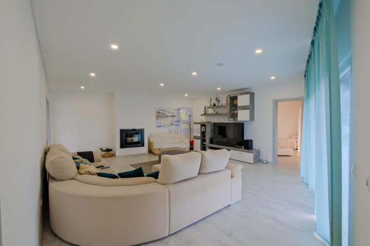 Moradia T4 para Venda em Lousa Foto 40