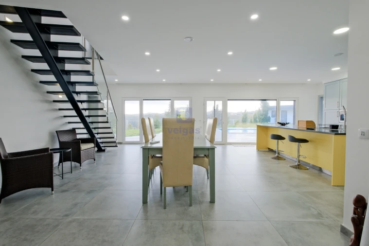 Moradia T4 para Venda em Lousa Foto 56